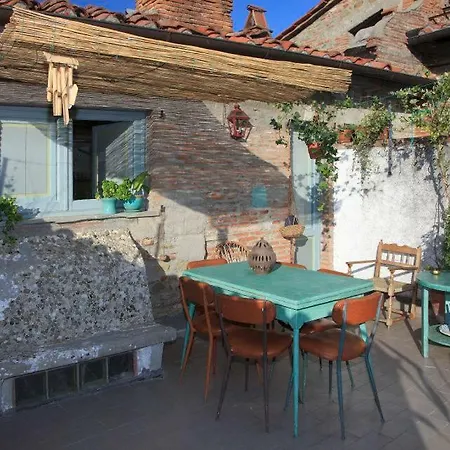 Apartment Palazzo Aloigi Luzzi *