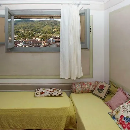 Palazzo Aloigi Luzzi Apartment *